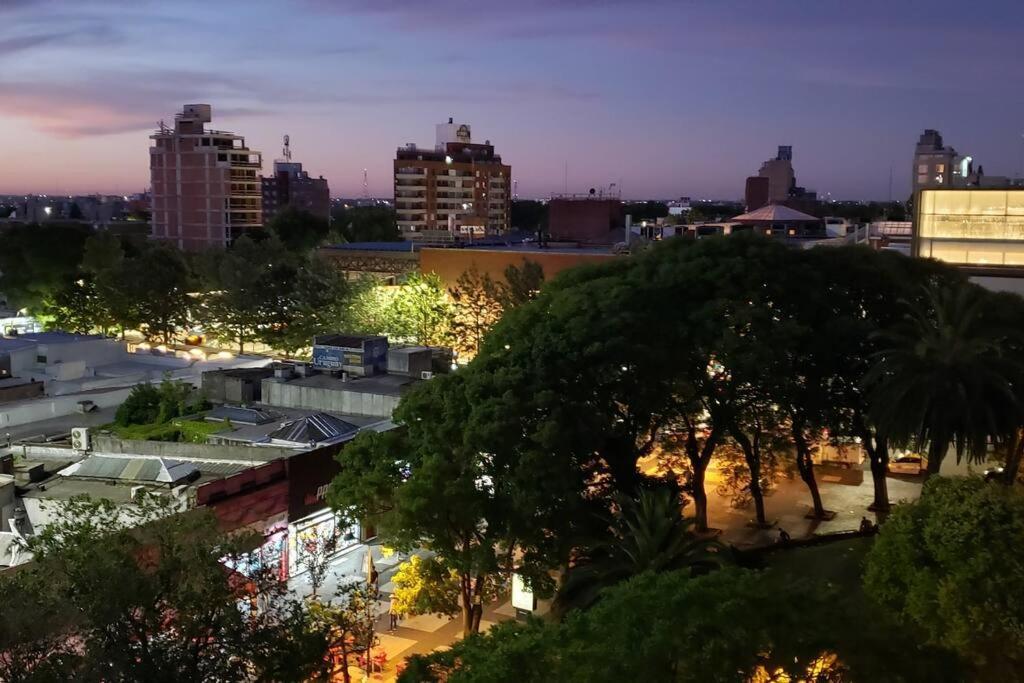 Frente A Terminal Tres Cruces. Apartment *